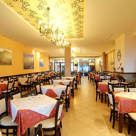 Hotel Lefas Дельфы Экстерьер фото